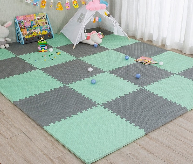 Tapis de sol bébé en mousse en forme de puzzle gris et vert