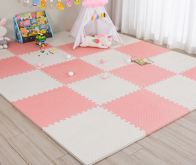 Tapis de sol bébé en mousse en forme de puzzle rose et blanc