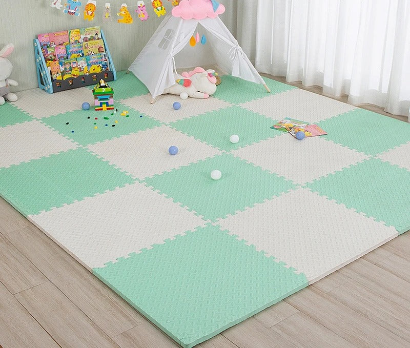 Tapis de sol bébé en mousse en forme de puzzle vert et blanc