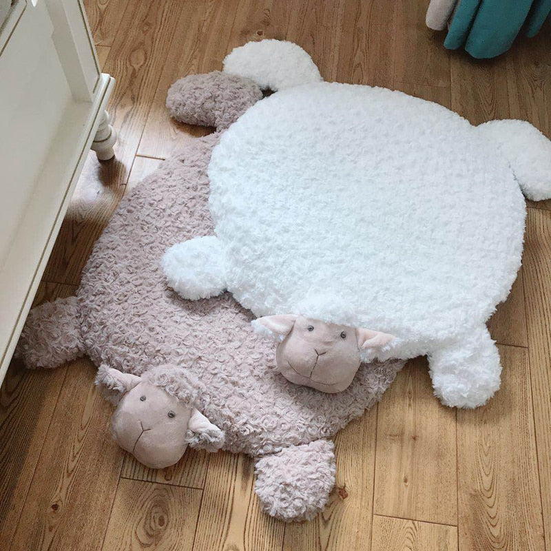 Tapis de sol bébé en forme de mouton doux