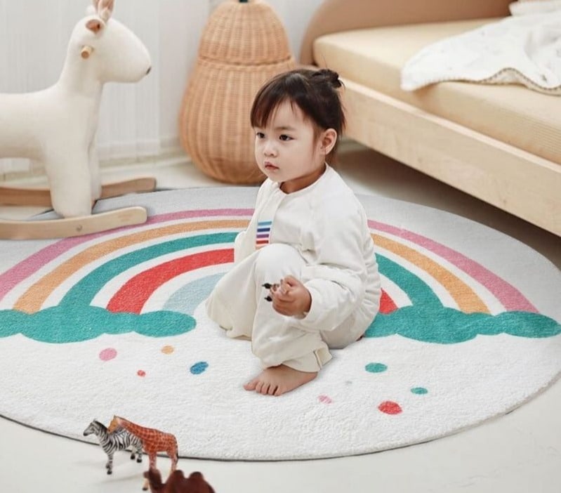 Tapis rond chambre d'enfant avec dessin arc-en-ciel